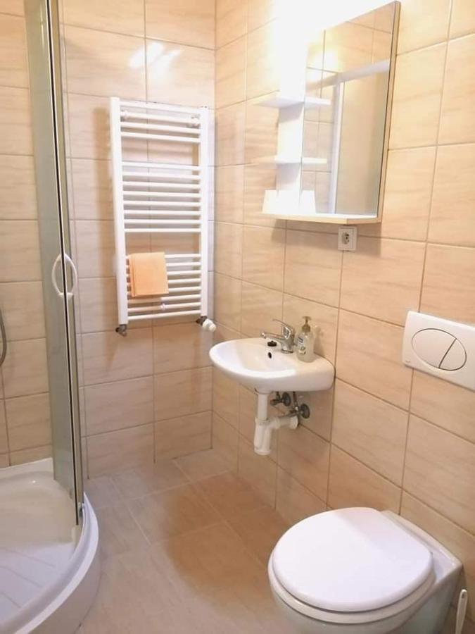 Lesni Restaurace Harrachovka Hotel Tabor Bagian luar foto